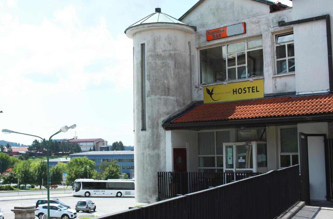 Eagle'S Nest Hostel Postojna Exterior photo